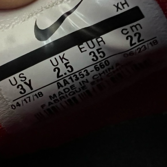 Nike Kid's LeBron Soldier 12 'University Red' Red/Black Sz 3Y AA1353-660 Sneaker - Picture 7 of 7